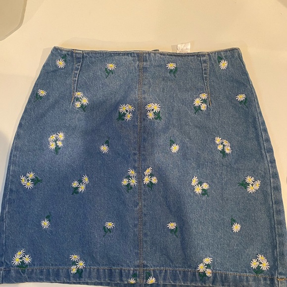 Flower Denim Skirt - Picture 2 of 4